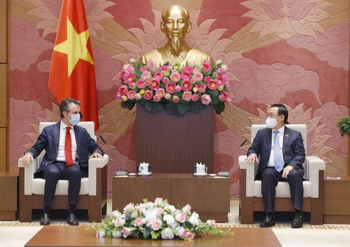 Vietnam bittet die EU, weitere Impfstoffe für Vietnam zur Verfügung zu stellen - ảnh 1
