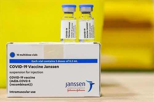 Das Gesundheitsministerium ratifiziert Covid-19-Vakzin Janssen mit Bedingungen - ảnh 1