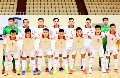 Vietnams Futsal-Mannschaft strebt sich nach dem Achtelfinale der Futsal-Weltmeisterschaft 2021 - ảnh 1