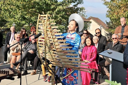 Vietnamesisch-schweizerische Kulturtage in Genf: Verstärkung der Begegnung der Menschen beider Völker - ảnh 1