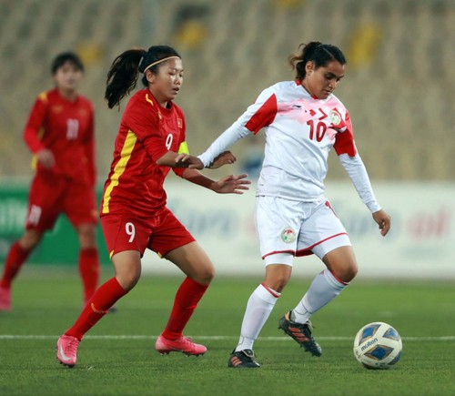Vietnamesische Frauenfußballmannschaft kämpft um Ticket für WM 2023 - ảnh 1