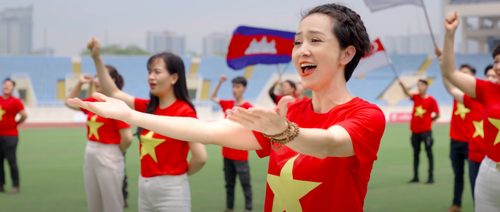 „Wushu-Königin” Thuy Hien stellt MV zur Begrüßung von SEA Games vor - ảnh 1