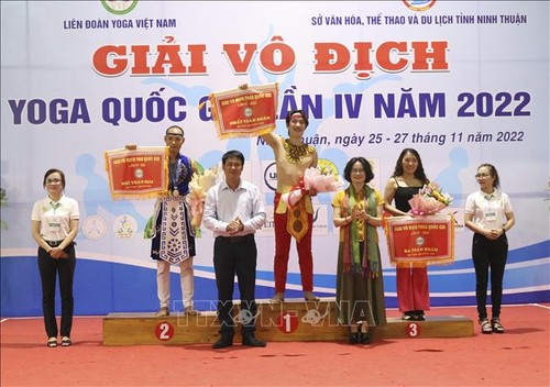 Yoga Hanoi gewinnt den ersten Preis der Yoga-Nationalmeisterschaft 2022 - ảnh 1