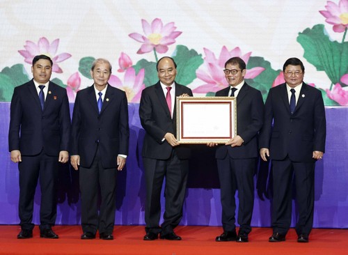 Staatspräsident Nguyen Xuan Phuc: Das Land schätz die nationalen Unternehmen wie THACO - ảnh 1