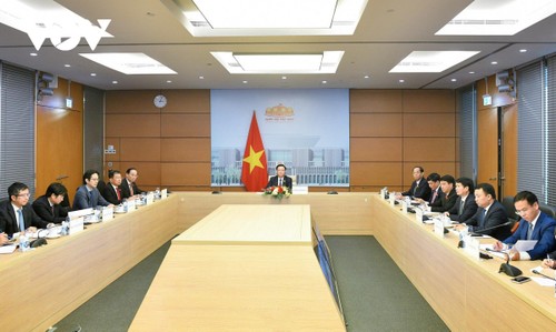 Vietnam und China verstärken Zusammenarbeit der Parlamente - ảnh 1
