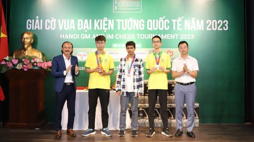 Erfolge vietnamesischer Schachspieler beim internationalen Schachturnier Hanoi 2023 - ảnh 1