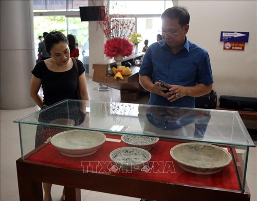 Ausstellung der Antiquitäten von Sammlern in Da Nang - ảnh 1
