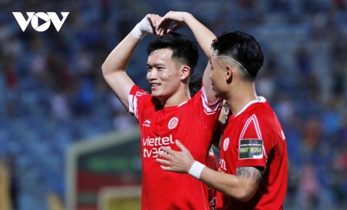 Hoang Duc ist der teuerste Fußballspieler von V-League 2023 - ảnh 1