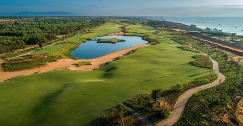 Fast 200 Golfer nehmen am Golfturnier Binh Thuan 2023 teil - ảnh 1