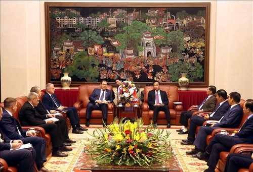 Belarussischer Premierminister besucht die Provinz Hung Yen - ảnh 1