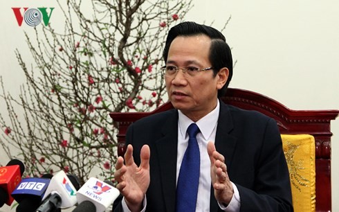 Labor, health ministries promise better service  - ảnh 1