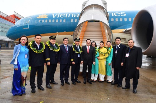 Vietnam Airlines opens HCM city-Van Don route - ảnh 1