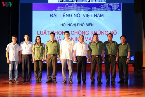 VOV disseminates Laws on Counter-Terrorism, Cyber Security - ảnh 1