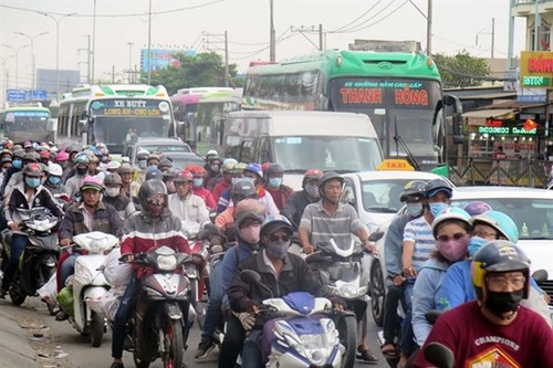 HCM city eyes toll on vehicles entering downtown - ảnh 1