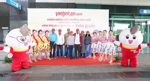 Vietjet inaugurates two new routes connecting Phu Quoc to New Delhi, Mumbai - ảnh 1