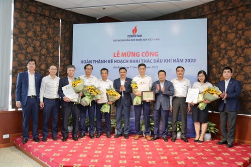 Petrovietnam fulfills exploitation and financial targets for 2022 ahead of schedule  - ảnh 1