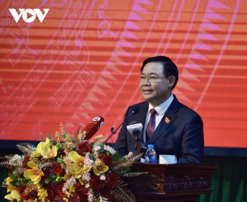 Top legislator pays pre-Tet visit to Lao Cai province  - ảnh 1