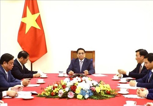 Vietnam, China work to advance bilateral ties to new development period  - ảnh 1