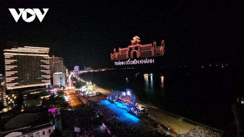 Nha Trang-Khanh Hoa Sea Festival kicks off with largest drone show  - ảnh 1