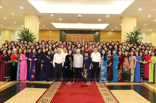 Party leaders meets female NA deputies - ảnh 1