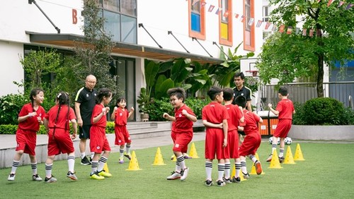 Park Hang-seo’s football academy launched in Vietnam - ảnh 1