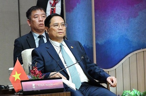 Vietnamese PM calls on ASEAN to strengthen unity, self-reliance  - ảnh 1