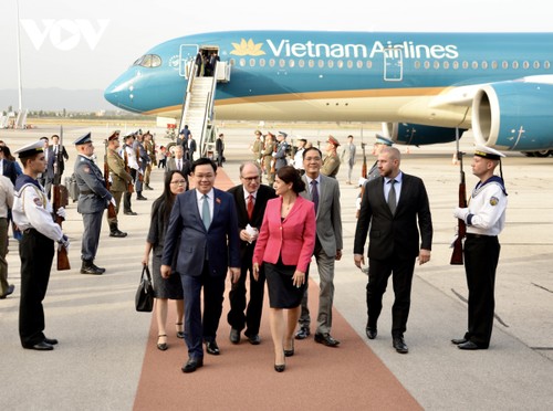 NA Chairman begins official visit to Bulgaria - ảnh 1