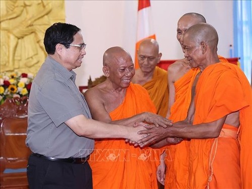 PM extends greetings to Khmer community on Sene Dolta festival - ảnh 1