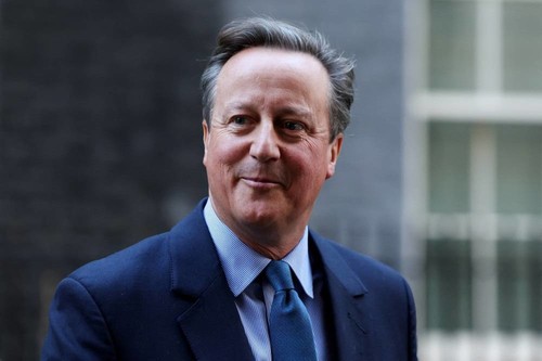 Former UK PM Cameron returns to government as foreign secretary - ảnh 1