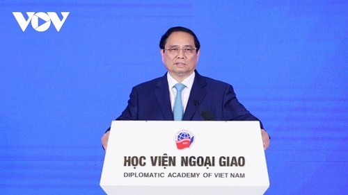 PM calls for comprehensive, global approach to ensure ASEAN’s resilience - ảnh 1