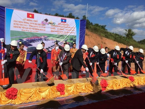 55 ปีความสัมพันธ์เวียดนาม-ลาว: เวียดนามช่วยก่อสร้างโรงเรียนในภาคเหนือของลาว - ảnh 1