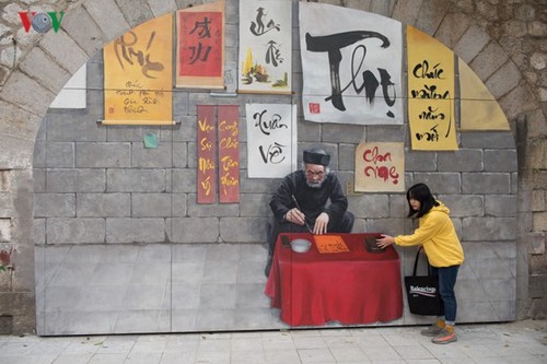 ถนนภาพวาดศิลปะ ฝุ่งฮึง การหวนมองฮานอยในอดีต - ảnh 2