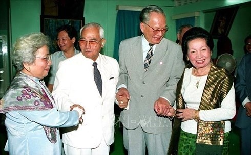 อดีตประธานประเทศ เลดึ๊กแองห์ ผู้ร่วมทำนุบำรุงความสัมพันธ์มิตรภาพระหว่างเวียดนามกับประเทศเพื่อนบ้าน - ảnh 3