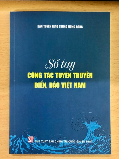 เปิดตัวหนังสือคู่มือประชาสัมพันธ์เกี่ยวกับทะเลและเกาะของเวียดนาม - ảnh 1