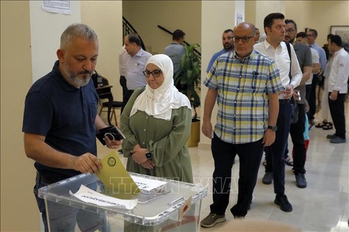 ตุรกีจัดการเลือกตั้งประธานาธิบดีรอบสอง - ảnh 1