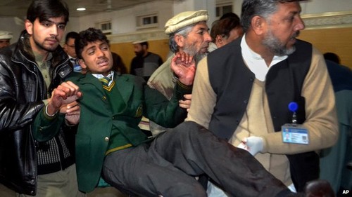 100 killed by Taliban in Pakistan - ảnh 1
