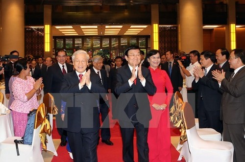 Leaders hold banquet to mark National Day - ảnh 1