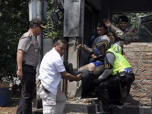 Vietnam condemns terror attacks in Jakarta - ảnh 1