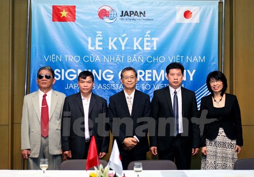 Japan provides 400,000 USD to help Vietnamese disadvantaged areas - ảnh 1