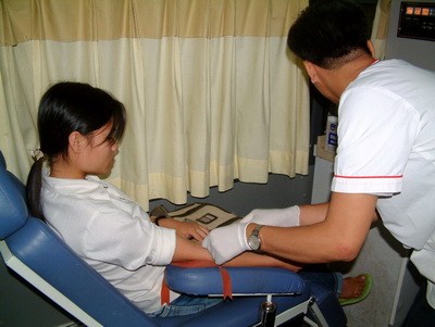 越南各地举行世界献血者日纪念活动 - ảnh 1