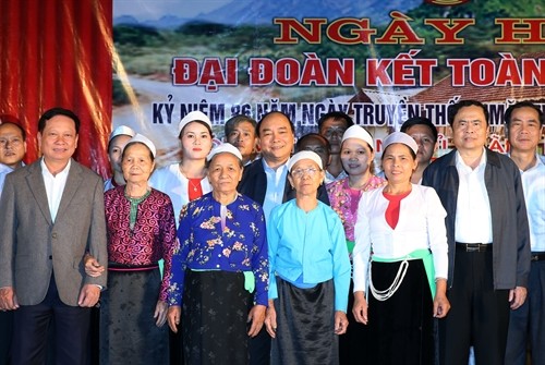 越南政府总理阮春福出席和平全民大团结日 - ảnh 1