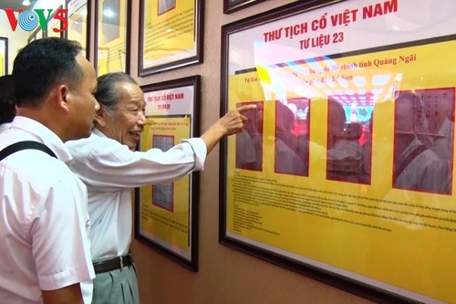 “黄沙、长沙归属越南——历史和法理证据”地图和资料展在广平省举行 - ảnh 1