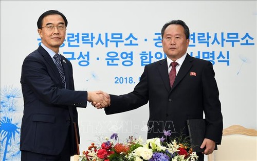 韩朝官员讨论落实高级领导人达成的协议 - ảnh 1