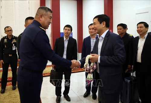 越南高级军事代表团对泰国进行正式访问 - ảnh 1