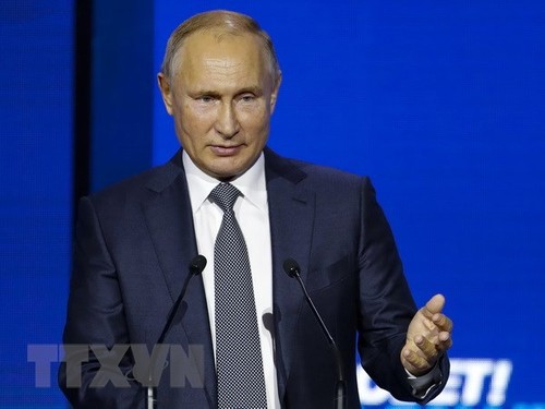 俄罗斯谴责对俄制裁和贸易保护主义 - ảnh 1