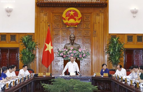 越南政府常务委员会召开会议讨论一些基础设施项目 - ảnh 1