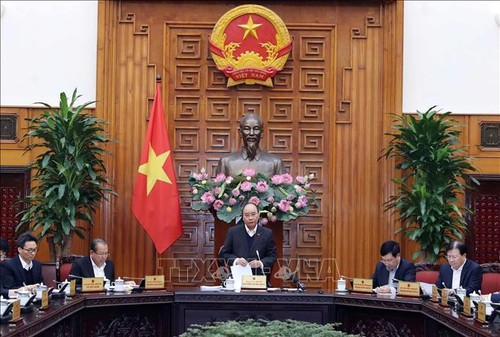 越南政府例行会议讨论Covid -19防控规定 - ảnh 1