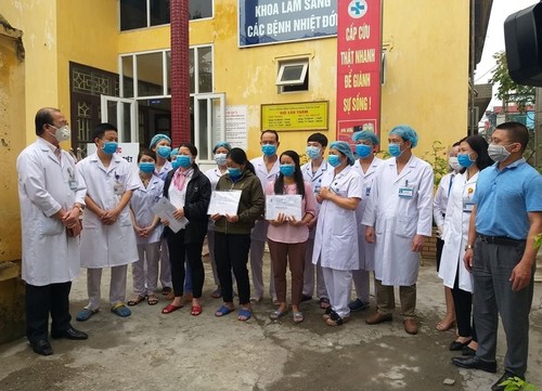 越南再有3例新冠肺炎患者治愈出院 - ảnh 1