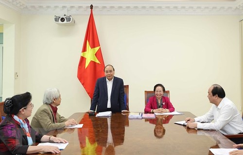 越南政府总理：推广全国典型学习模式 - ảnh 1