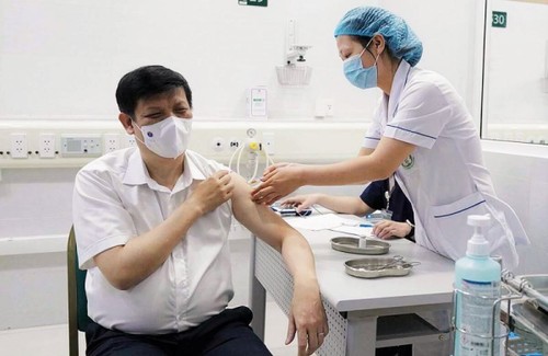 越南卫生部展开第三轮新冠疫苗接种活动 - ảnh 1